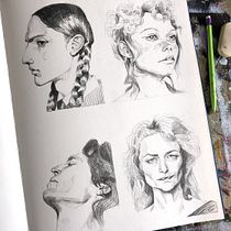 Mon projet du cours : Carnet de portraits : explorez le visage humain. Un progetto di Bozzetti, Disegno, Disegno di ritratti, Disegno artistico e Sketchbook di Amelie - 10.08.2023