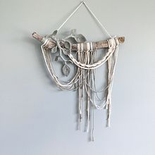 Macrame Flower Crown Wall Hanging . Fiber Arts, Macramé, and 3D project by String Theories Fiber Design - 04.10.2021