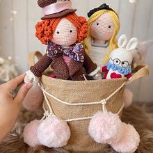 Alicia en el país de las maravillas.. Projekt z dziedziny Amigurumi, Kreat, wność, Sz, dełkowanie, Projektowanie postaci, Projektowanie zabawek i  Tkactwo użytkownika Tutitas - 03.05.2021